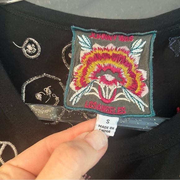 JOHNNY WAS • Soho puff sleeve top • Small - embroidered black - Picture 6 of 11